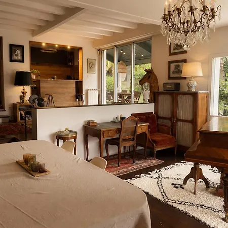 Dans Belle Maison Basque Apartman *